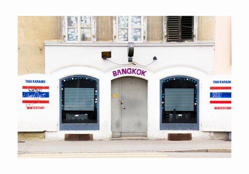 carousel-hero-element image-1